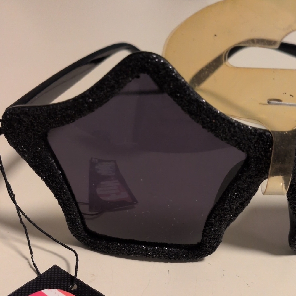 Glittery Black Star Sunglasses - Picture 4 of 7